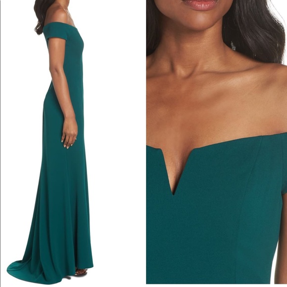 NWT VINCE CAMUTO Notched Off Shoulder Gown 16 XL - Picture 3 of 8